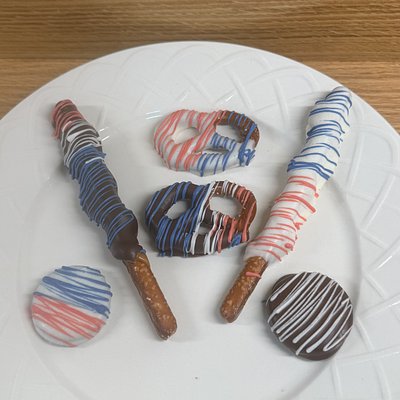 Chocolate Dipped Pretzels