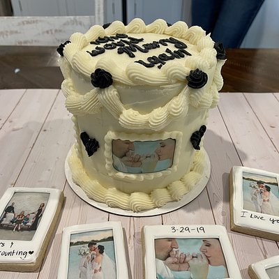 Custom Cakes 