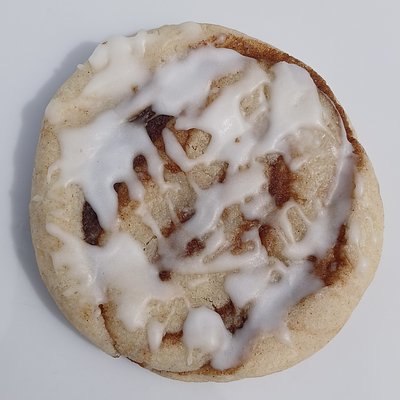 Cinnamon Roll (Check Description)