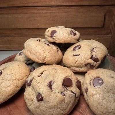 Dozen Chocolate Chip Cookies 