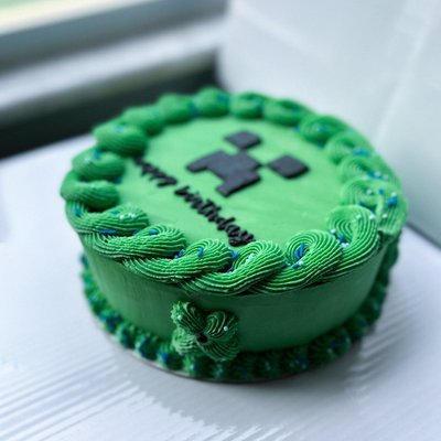 9 Inch Round Cake