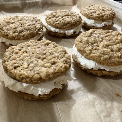 Oatmeal Crème Pie