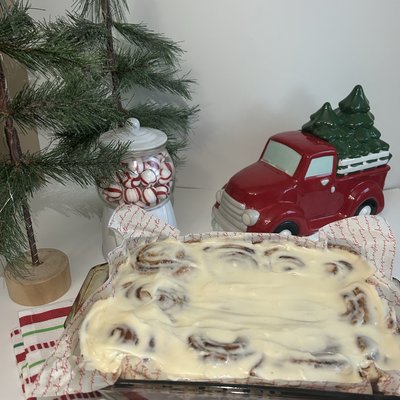 1 Dozen Cinnamon Rolls