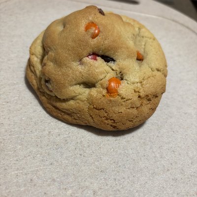 M&M
