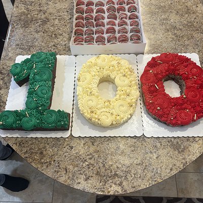 Custom Number Or Letter Cakes
