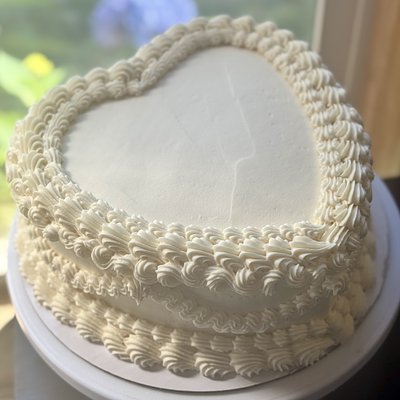 8” Heart Cake