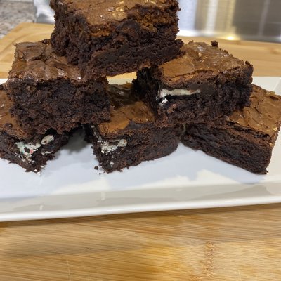 Monster Cookie Brownies 