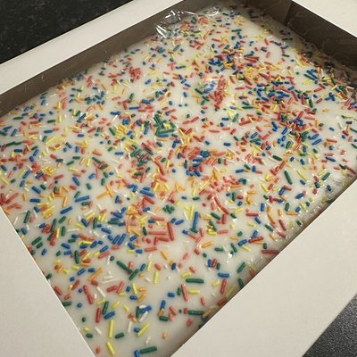 Old School Sprinkle Traybake 