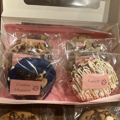 Weekly Cookie Box Club - Sweet Supporter 