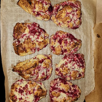 Gluten Free Scones - Raspberry (8 Pack) 