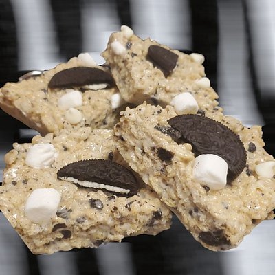 Cookies & Cream Rice Krispie Treats 