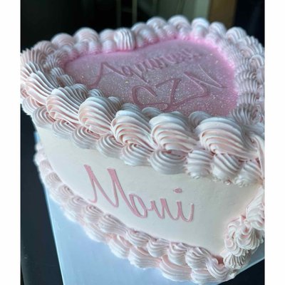 💗8 Inch Vintage Heart Cake💗