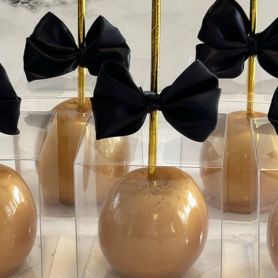 Individual Clear Boxes For Candy Apples With Hole At The Top