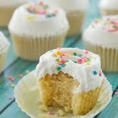Vanilla Cupcakes 