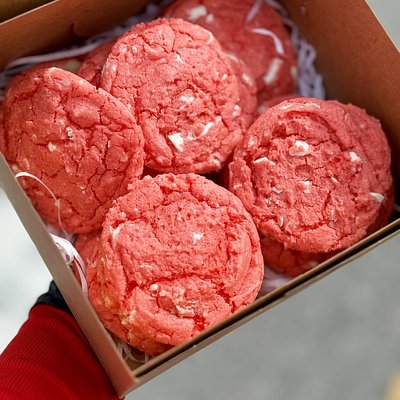 12 Strawberry W/White Chocolate Cookie (dozen)