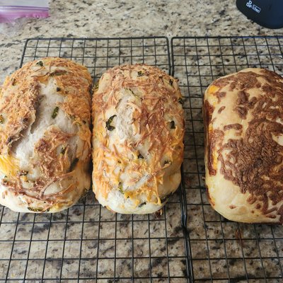 Jalapeño Cheddar Bread 