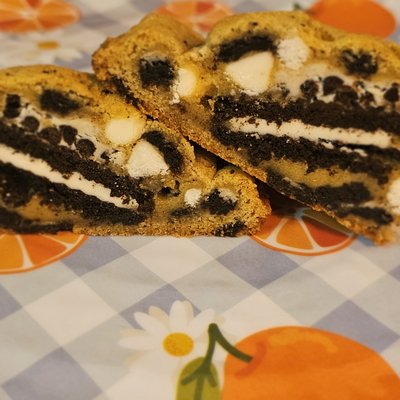 Oreo Stuffed Cookies & Cream Cookie 6ct