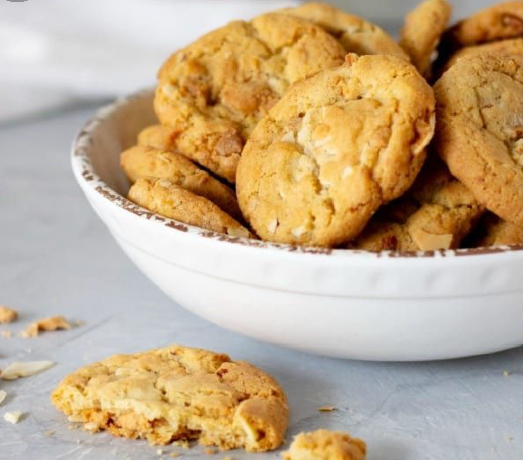 White Chocolate Almond Cookies