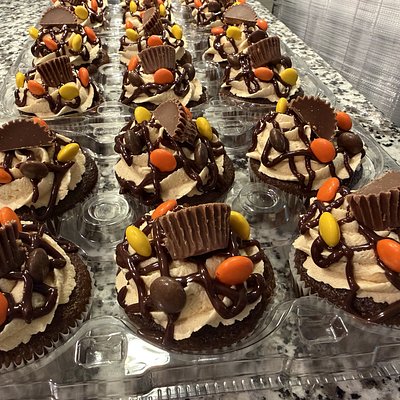 Chocolate Peanut Butter Explosion Cupcake