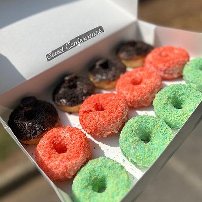 The Variety Donut Box 
