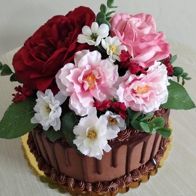 8 Inch Cake