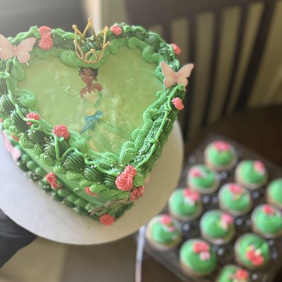 8 Inch custom heart cake 