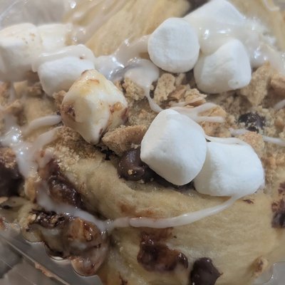 S'mores Sweet Roll