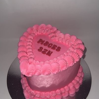 Heart Shaped Cake (feeds 20)