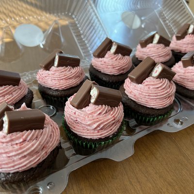 Chocolate Strawberry Cupcakes