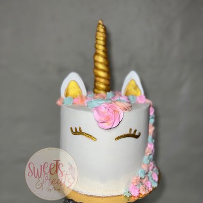 6” Custom Cake