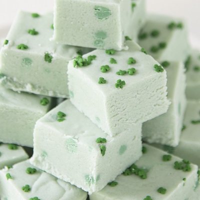 Shamrock Fudge (Vanilla Flavor, 1 Pound)
