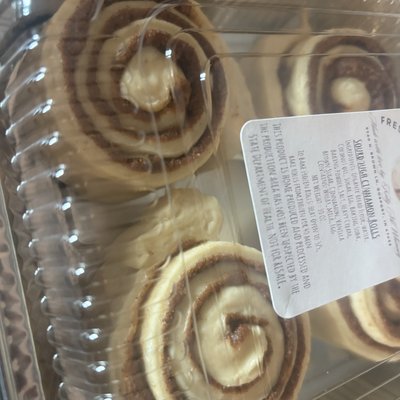 Nov 1- FROZEN (Ready To Bake) Sourdough Cinnamon Rolls