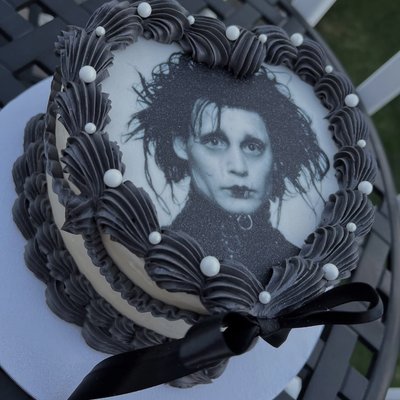 6” Vintage Heart Cake 
