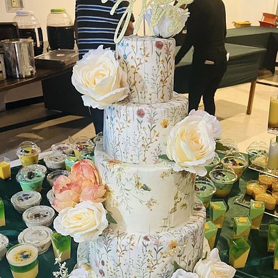 5 Tier Wedding Cake 