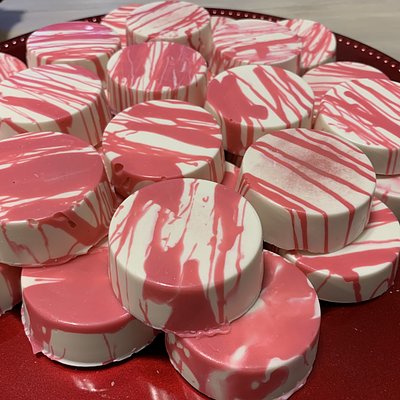 A Dozen Custom Oreos
