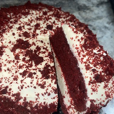 Red Velvet Cheesecake 