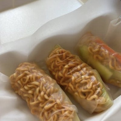 6CT Spicy Noodle Springrolls