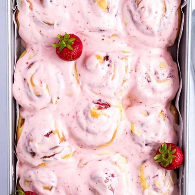 1/2 dozen Strawberry Rolls w/ Strawberry Cream Cheese Frosting 