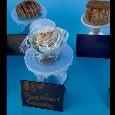 Pumpkin Swirl Cupcakes
