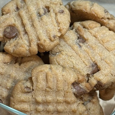 Chocolate Chip Peanut Butter Cookies 