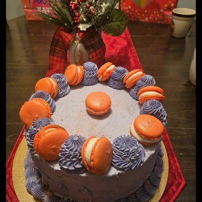 8 Inch Cake - Round