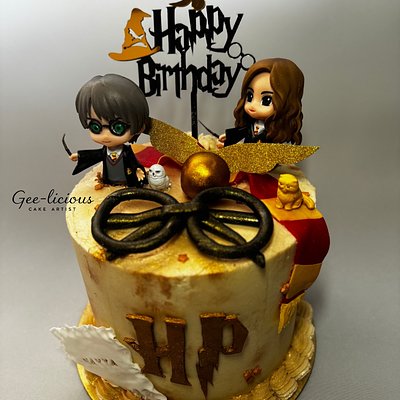 Tall Round Cake (feeds 25)