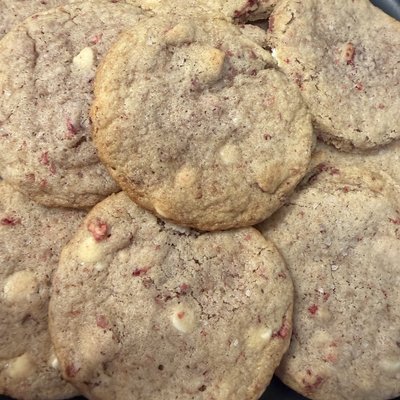 Strawberry & Cream Cheese Cookies 🍓🤍