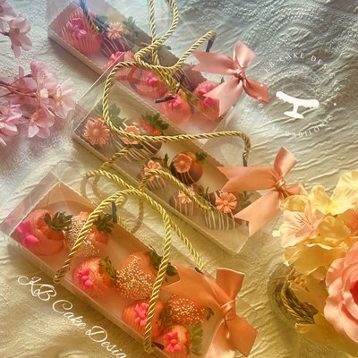 Strawberries Box Of 6-7