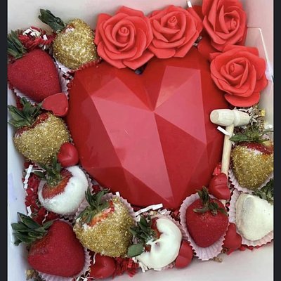 Color Theme Box Half Dozen Strawberries and a Crack Heart. Choose Up To 3 Colors