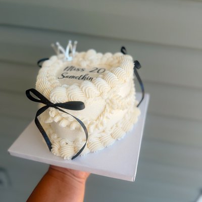 6” Heart Cake (2 Layers) 