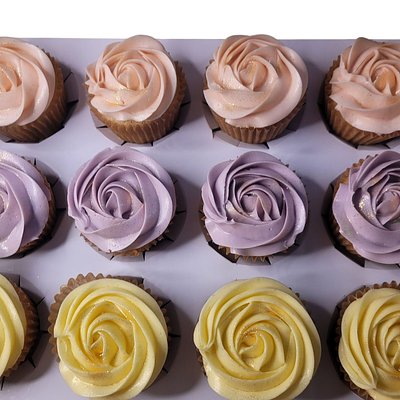 Dozen Cupcakes