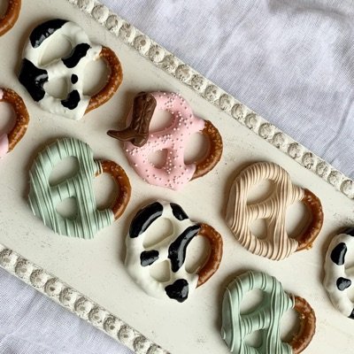 Pretzel Knots 
