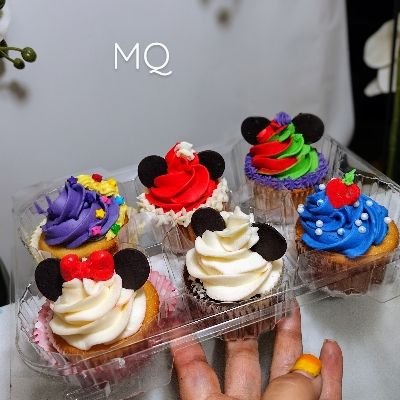Disney Custom Cupcakes 