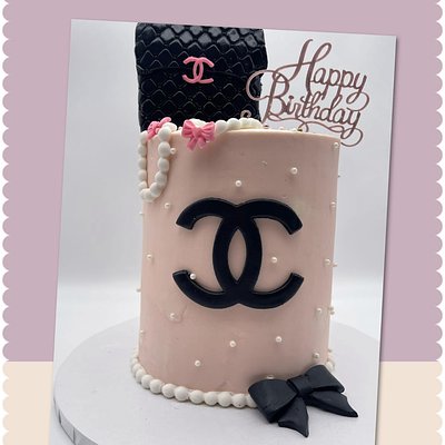 6" Custom Cake